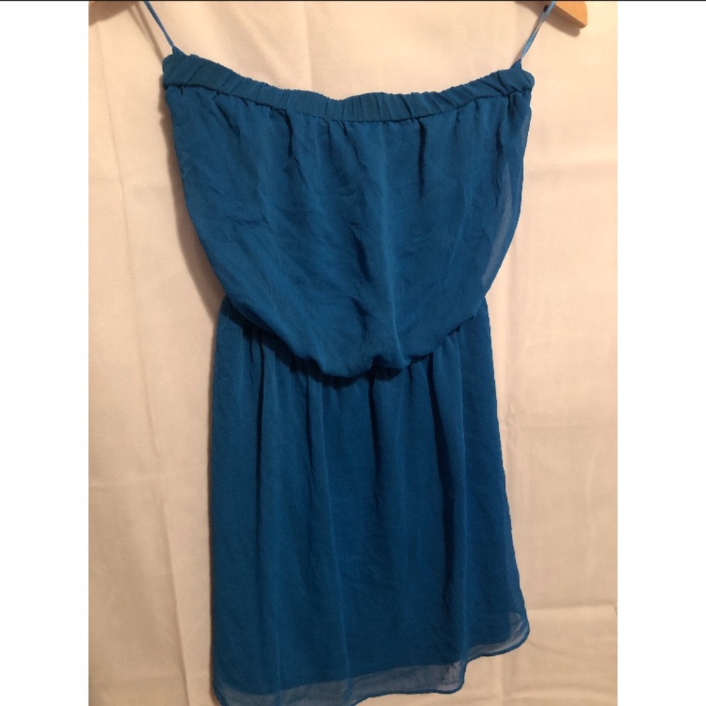 Blue strapless express dress